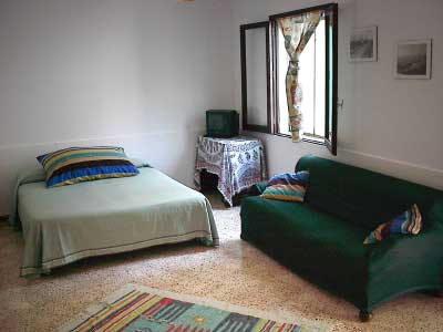 Soggiorno-con-letto-PianoTerra